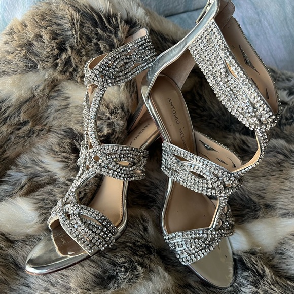 Antonio Melani Beautiful Silver Heels . Size 8 like new worn 1 time ! main image 1